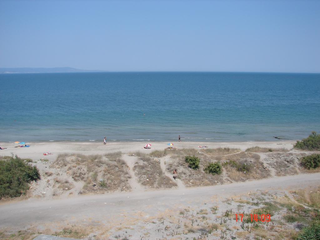 Golden Sea View Apartments Pomorie Exterior photo